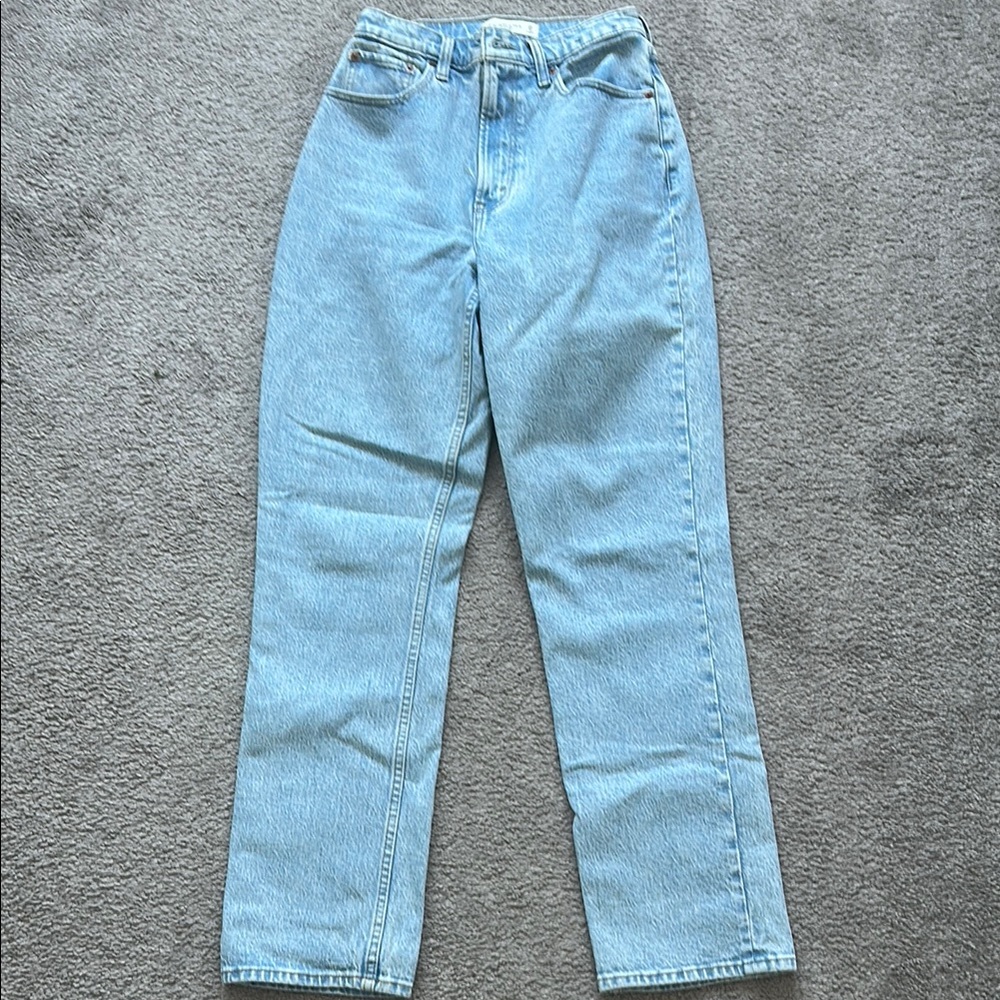Ultra High Rise 90s Straight Jeans (Curve love)